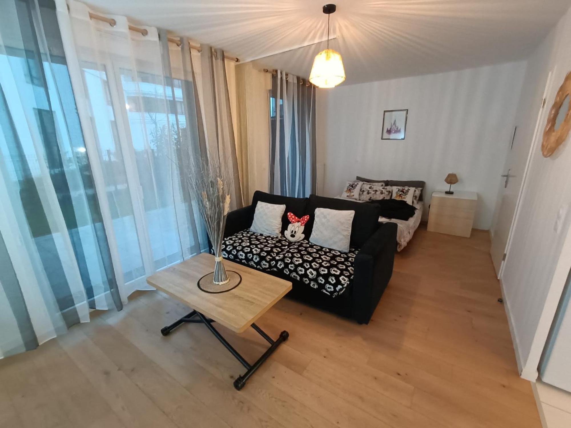 Disney - Paris 5 Min De Disney - Pk Prive Gratuit - 4 Personnes - Terrasse Jardin Chessy  Exterior foto
