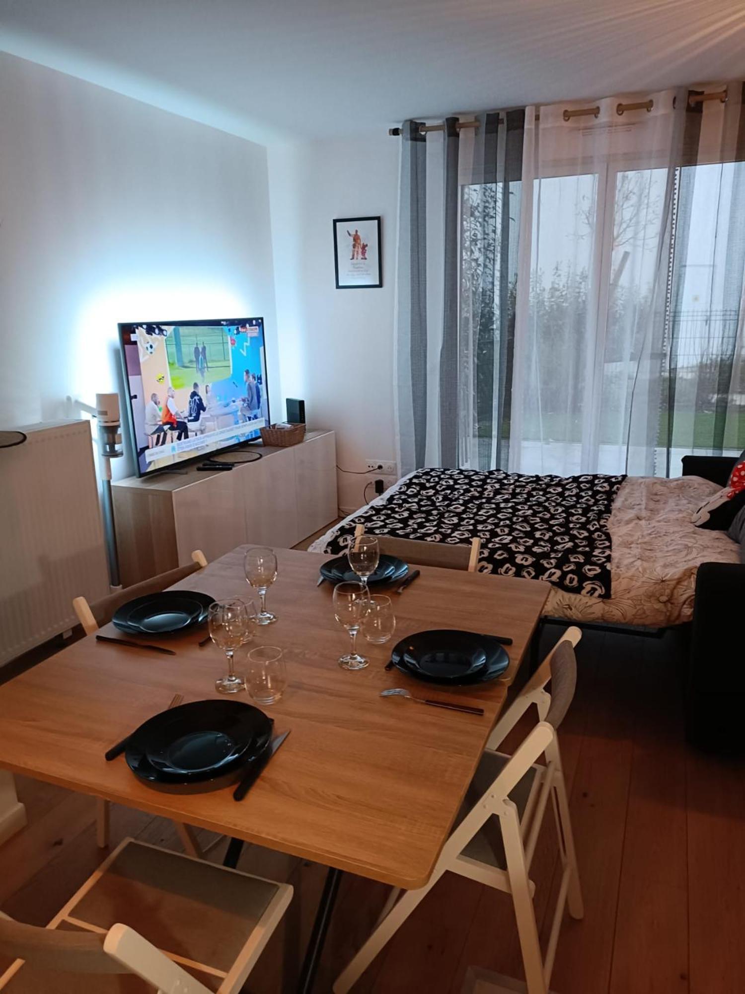 Disney - Paris 5 Min De Disney - Pk Prive Gratuit - 4 Personnes - Terrasse Jardin Chessy  Exterior foto