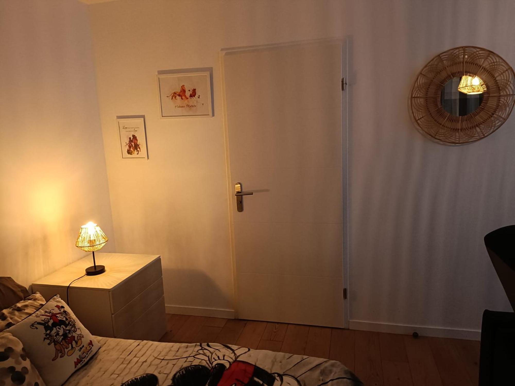 Disney - Paris 5 Min De Disney - Pk Prive Gratuit - 4 Personnes - Terrasse Jardin Chessy  Exterior foto