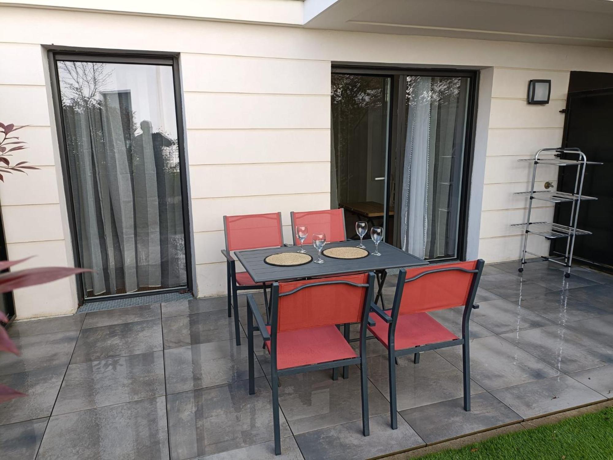 Disney - Paris 5 Min De Disney - Pk Prive Gratuit - 4 Personnes - Terrasse Jardin Chessy  Exterior foto